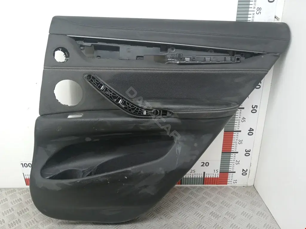 Дверная карта 105872846C, 51457338100