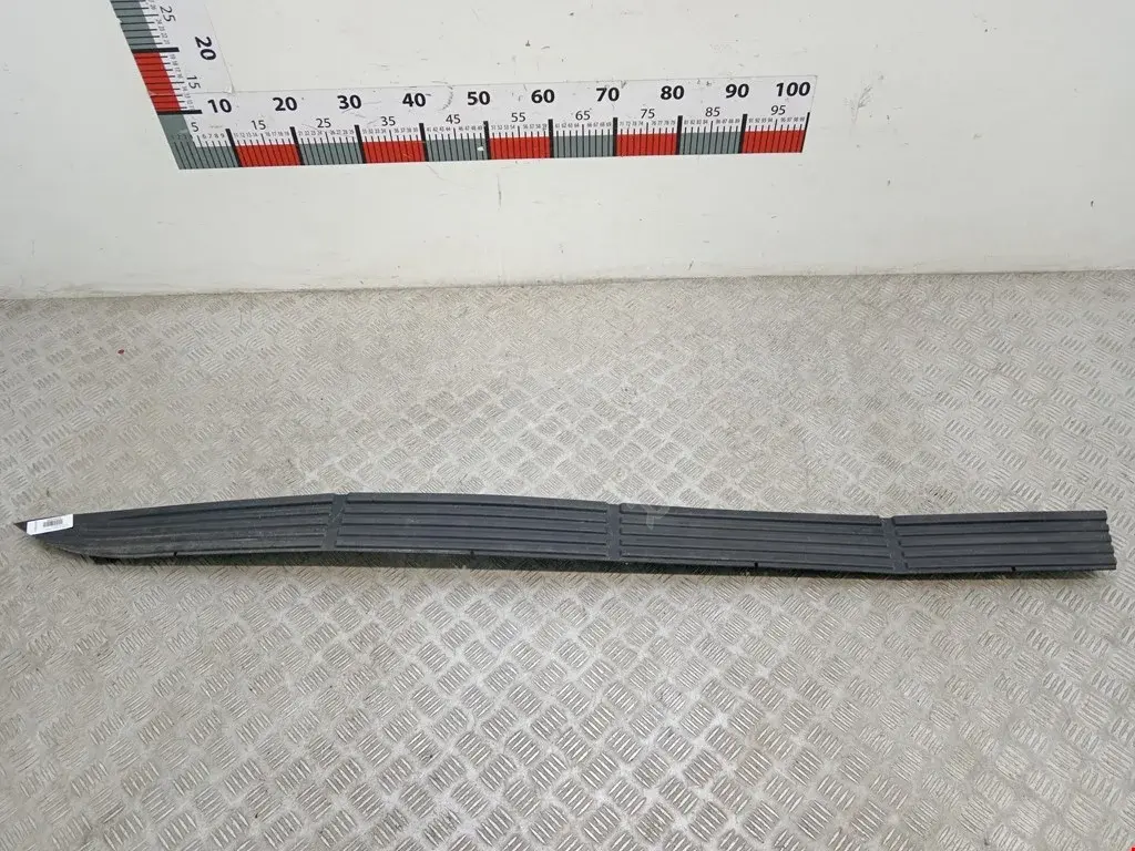 Накладка на порог 517716A120