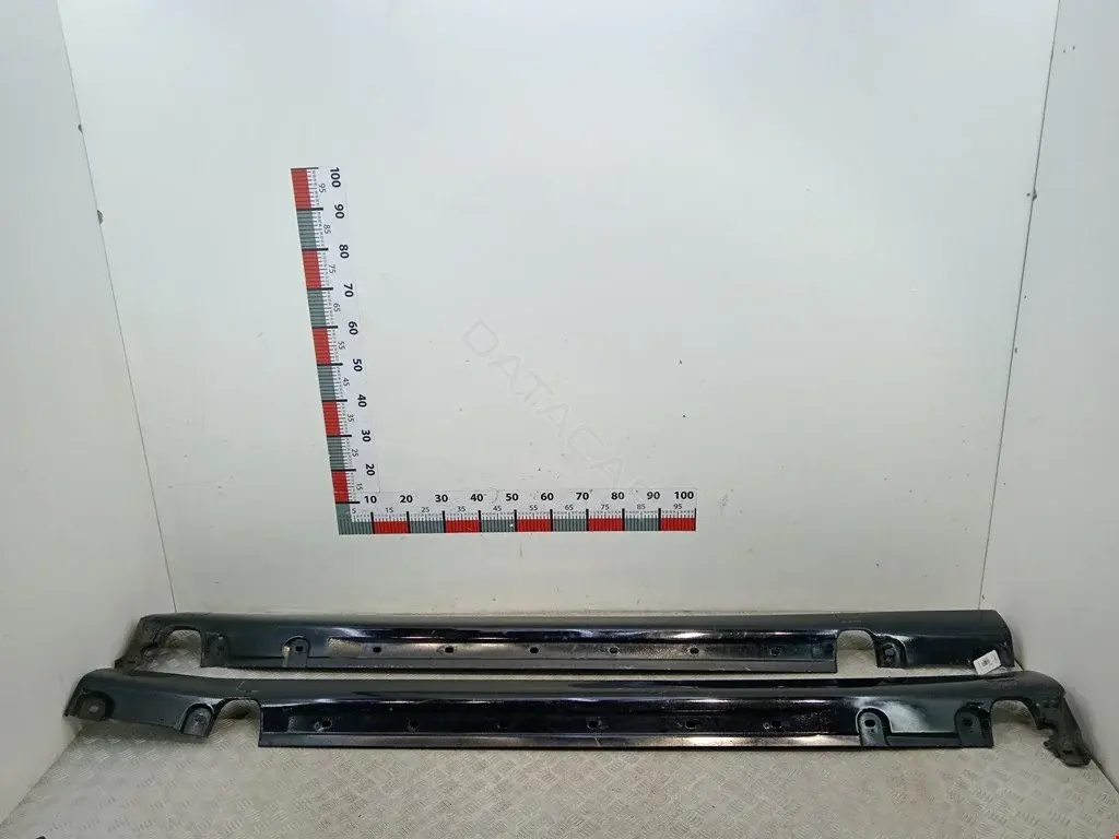 Накладка на порог A2206900340