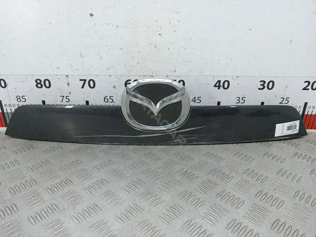 Накладка крышки багажника KD5350811