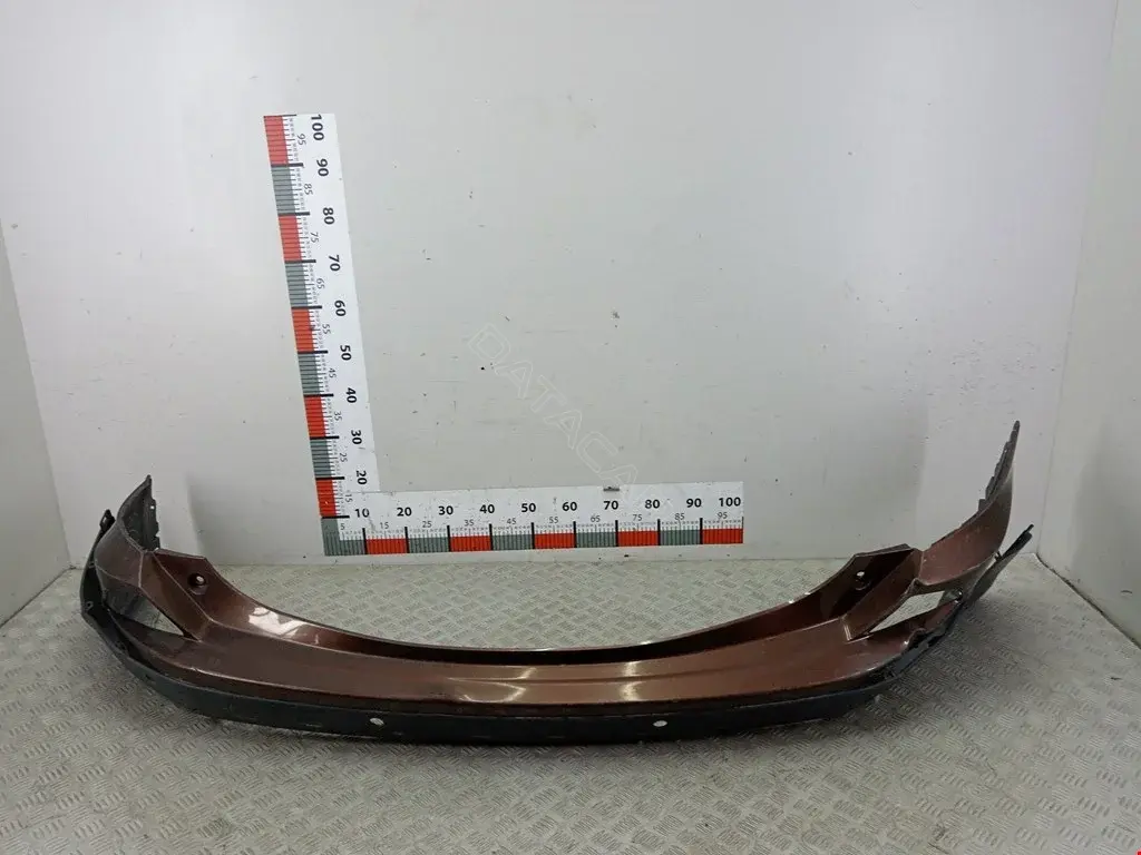 Задний бампер 521590R150