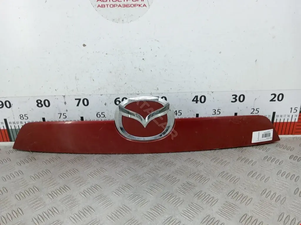 Накладка крышки багажника KD5350811