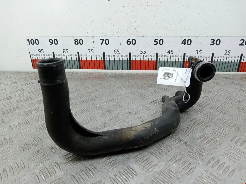 Патрубки системы охлаждения A6402001352