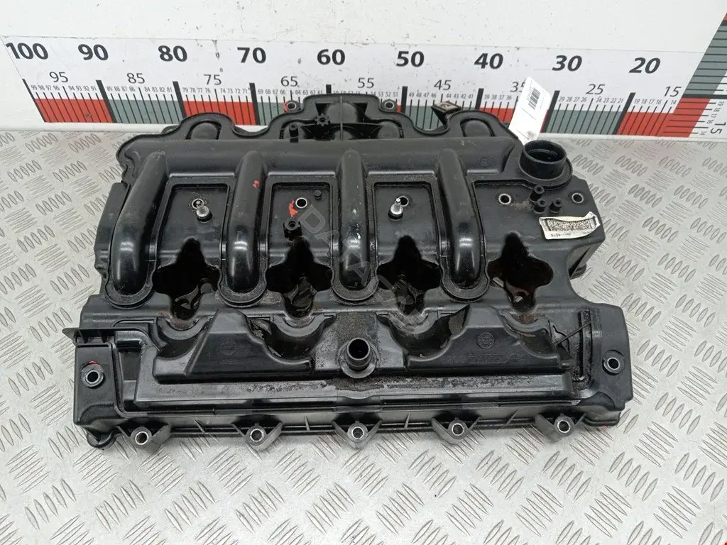 Крышка клапанная 2253628