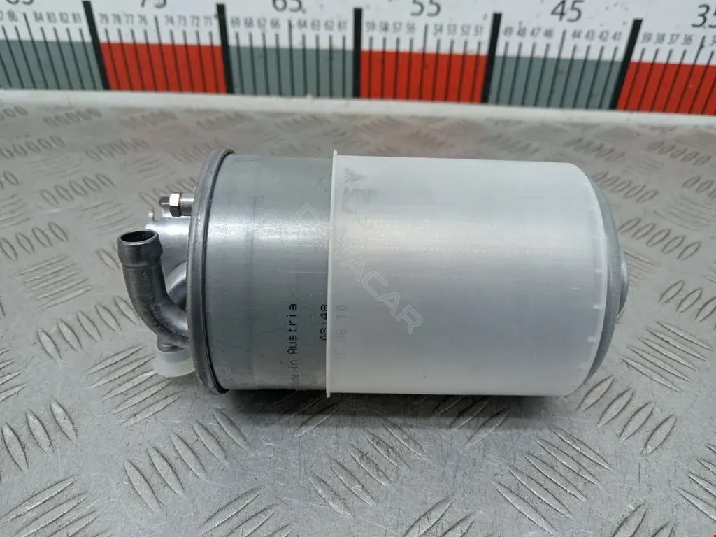 Топливный фильтр 057127401A, KL154, LF1021