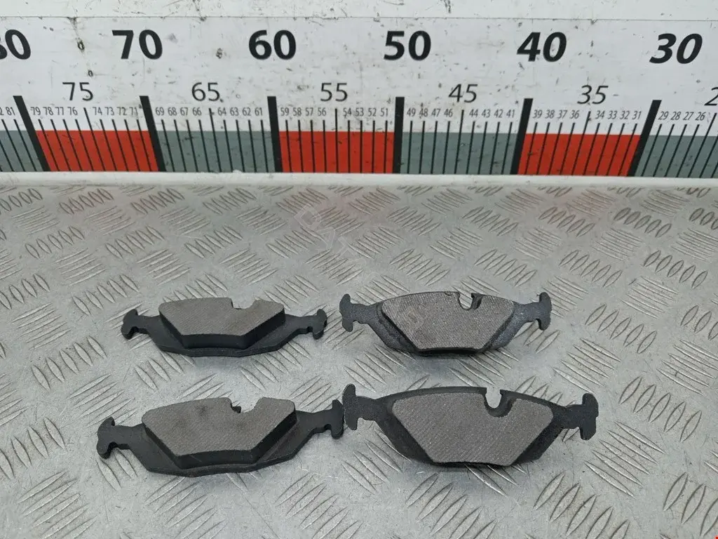 Тормозные колодки 34211156747, BD1405, GDB299