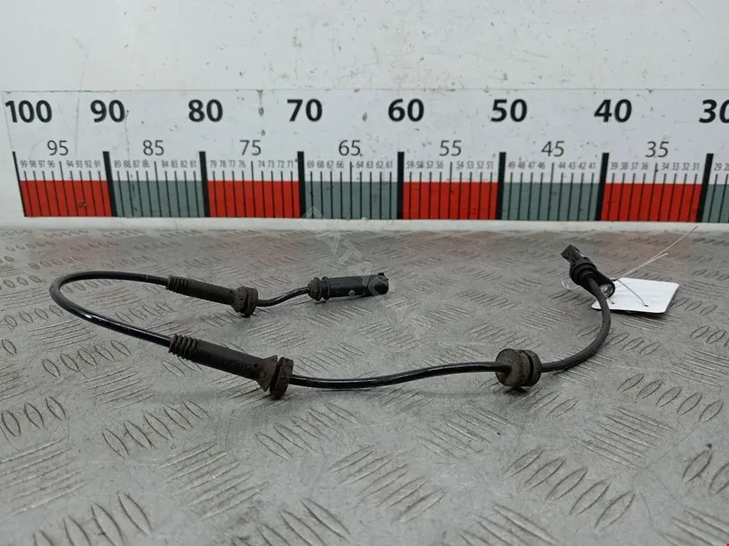 Датчик АБС 058571B, 06S574, 06SKV361
