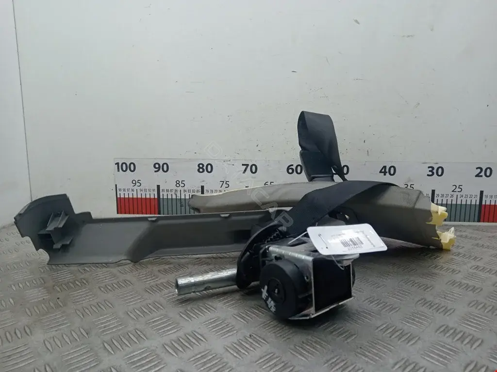 Ремень безопасности 601629600D, 72119138252