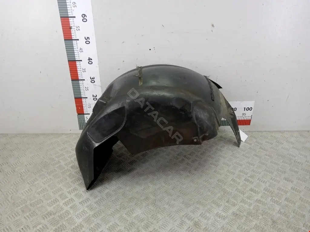 Подкрылок 8X23F279D22AB