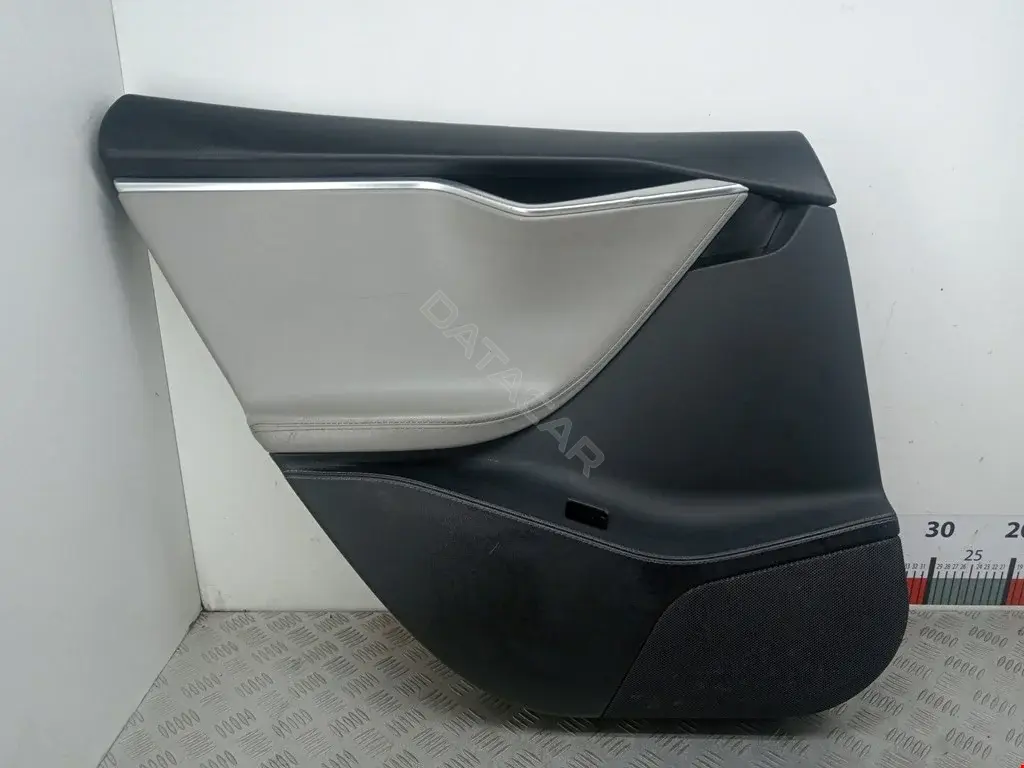 Дверная карта 600613307H
