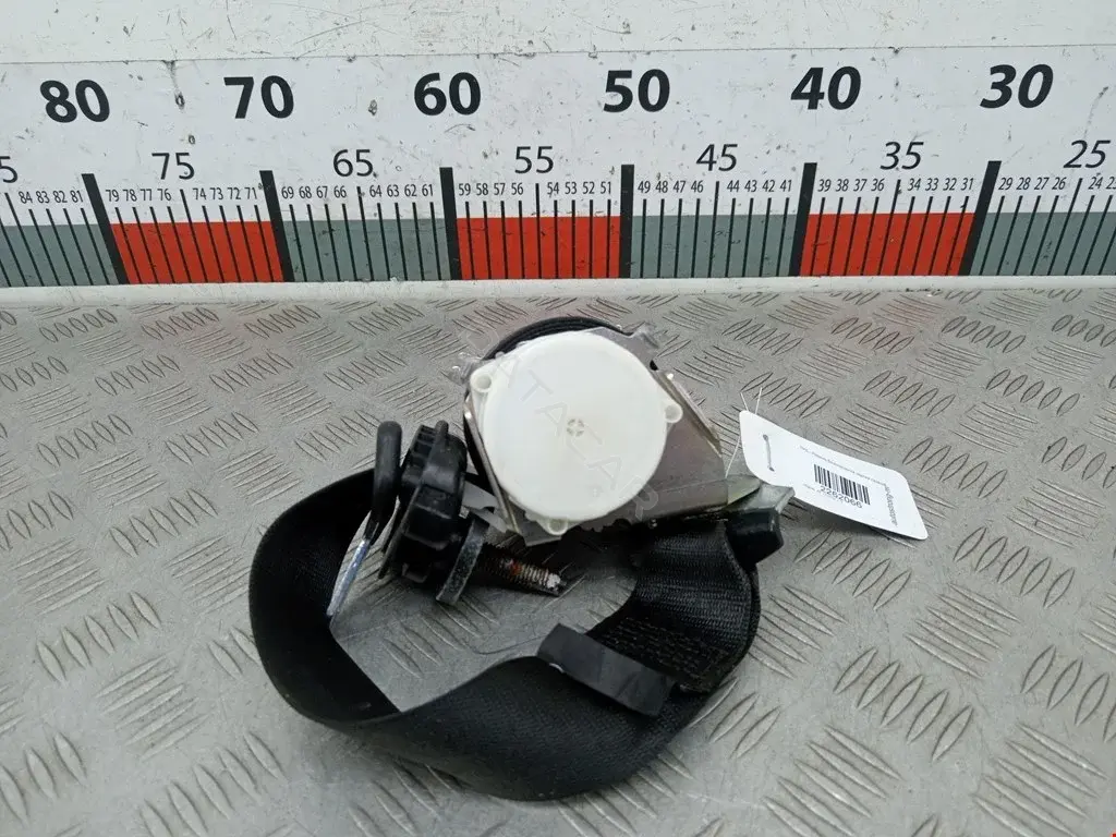Ремень безопасности DX23F611B68AB