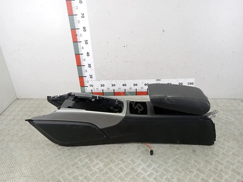 Подлокотник 4G0864248D