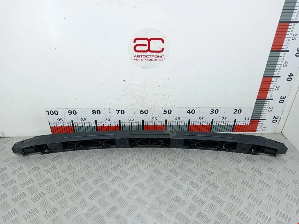 Кронштейн-направляющая бампера 4G5807458