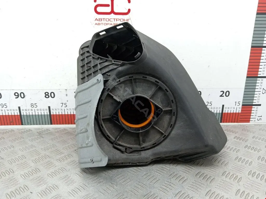 Корпус воздушного фильтра 4G0133838L