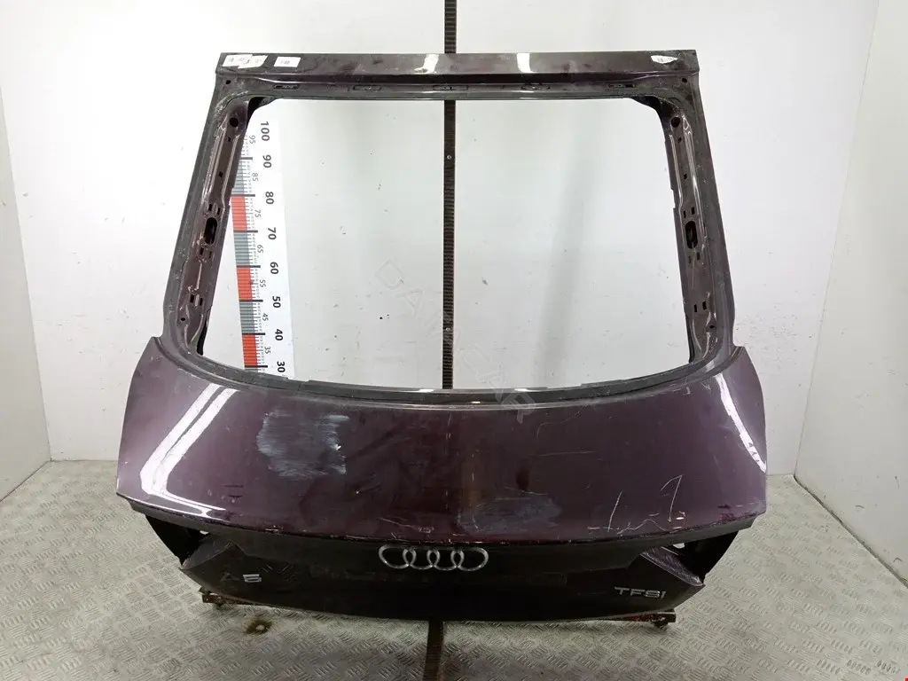 Крышка багажника 8T8827025
