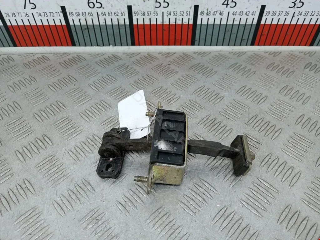 Ограничитель двери 2117300016, 2117300116, A2117300016