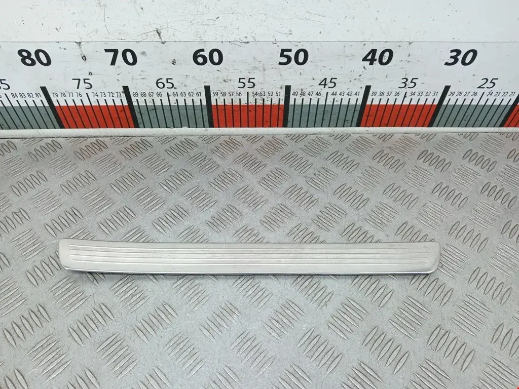 Накладка на порог A1666860836