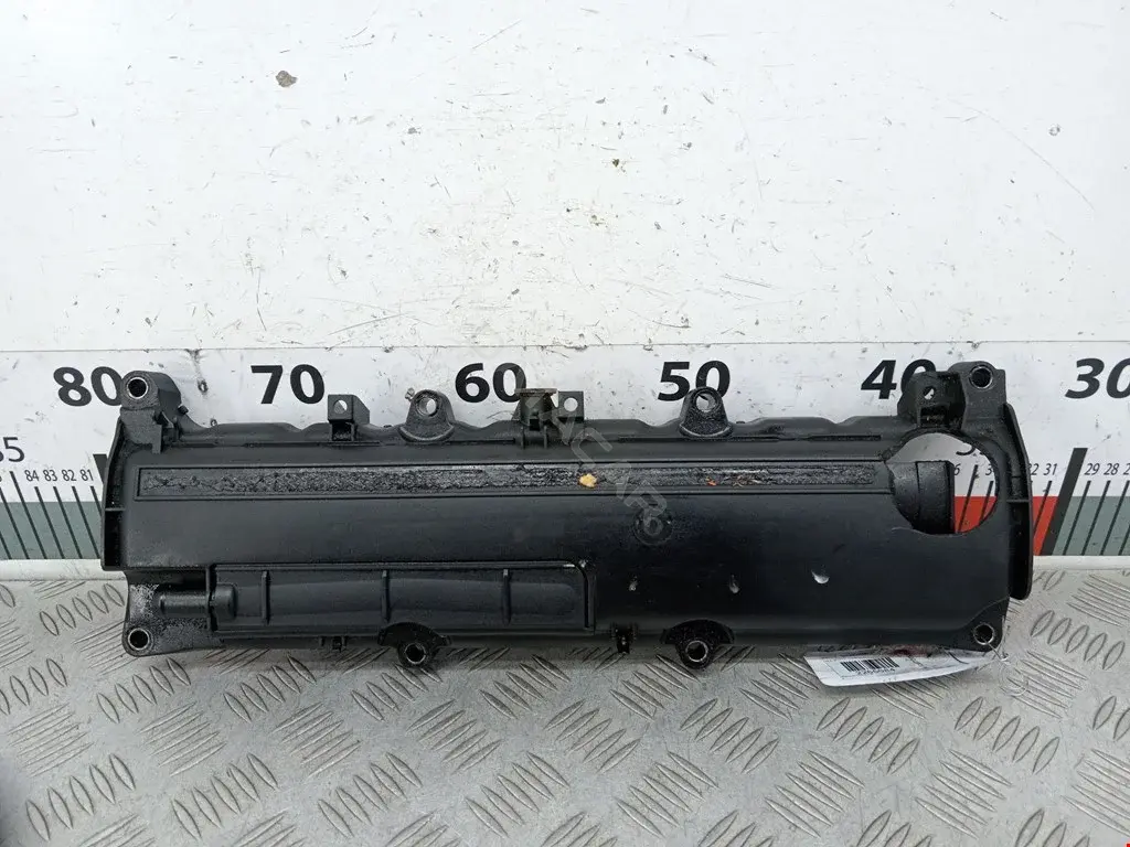 Крышка клапанная 8200379908