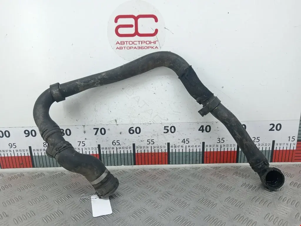 Патрубки системы охлаждения 7N0122101C