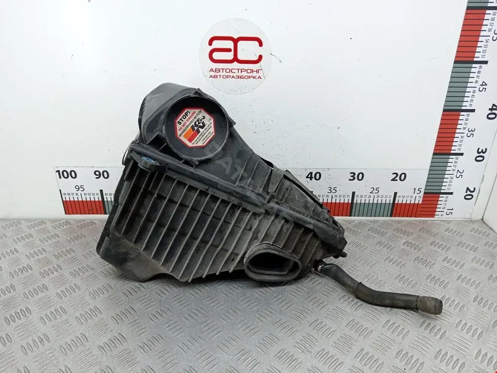 Корпус воздушного фильтра 7L6129601AR