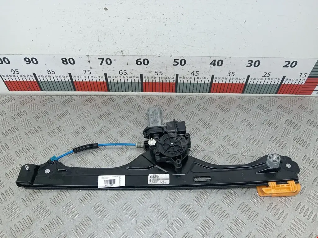 Стеклоподъемник 51337490195, 7463485