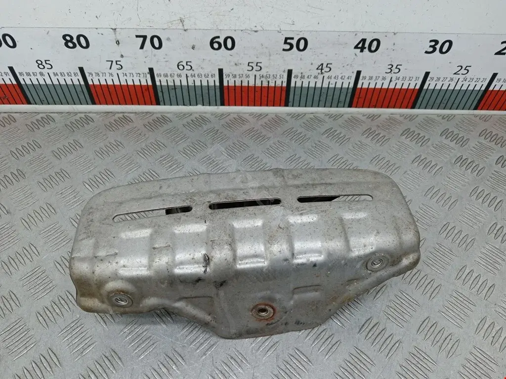 Тепловой экран глушителя 03C253041AM