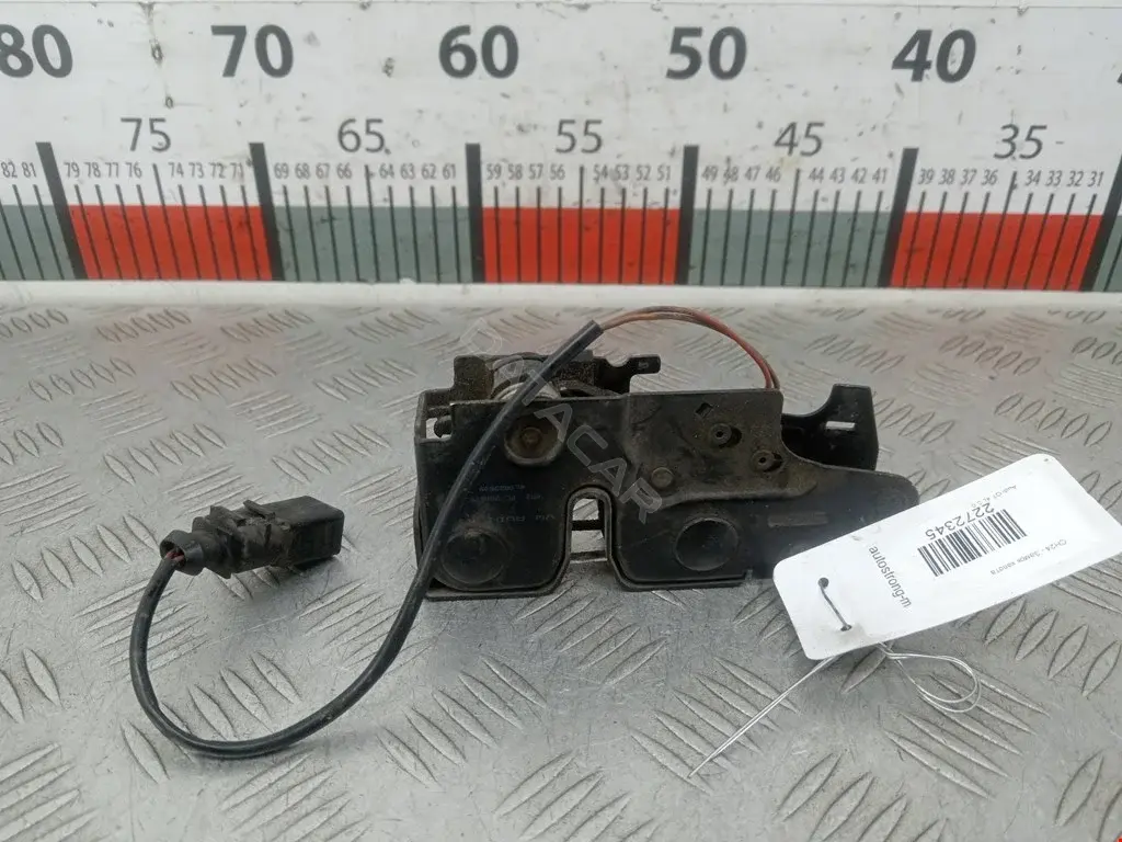 Замок капота 4L0823509