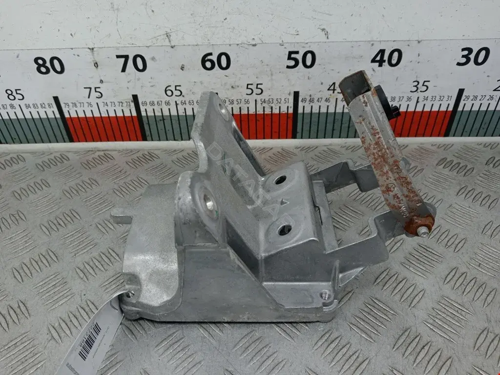 Кронштейн полуоси 1T0419250C