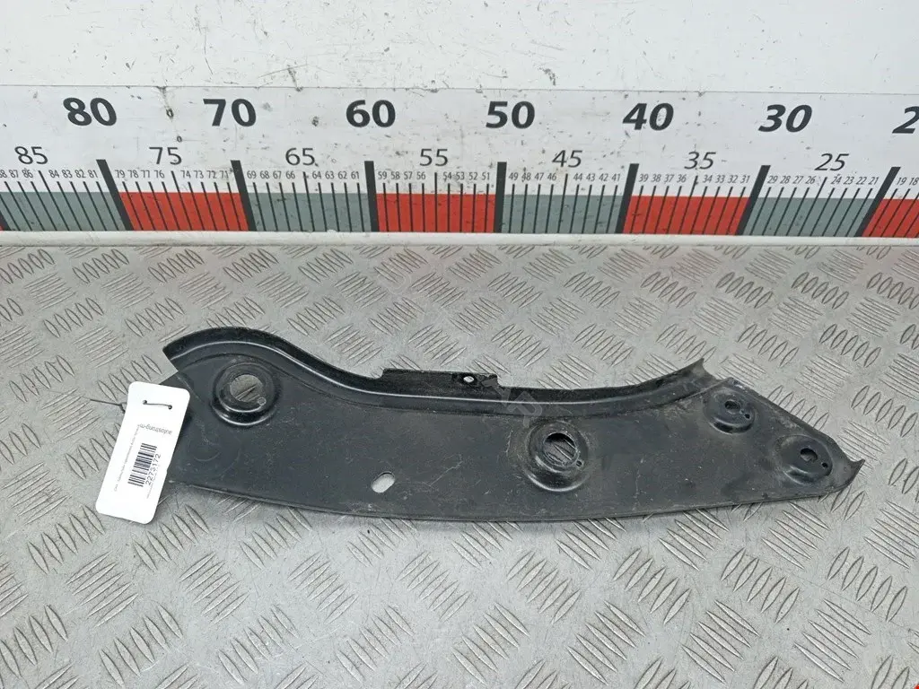 Кронштейн фары 1T0805932