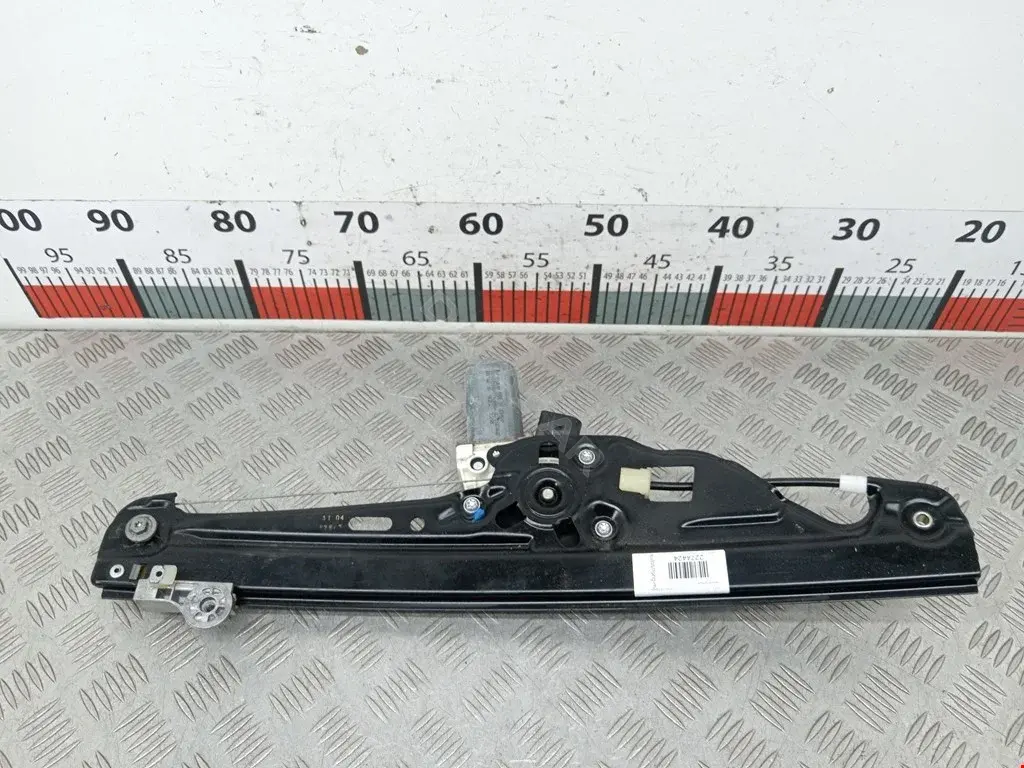Стеклоподъемник 7184744