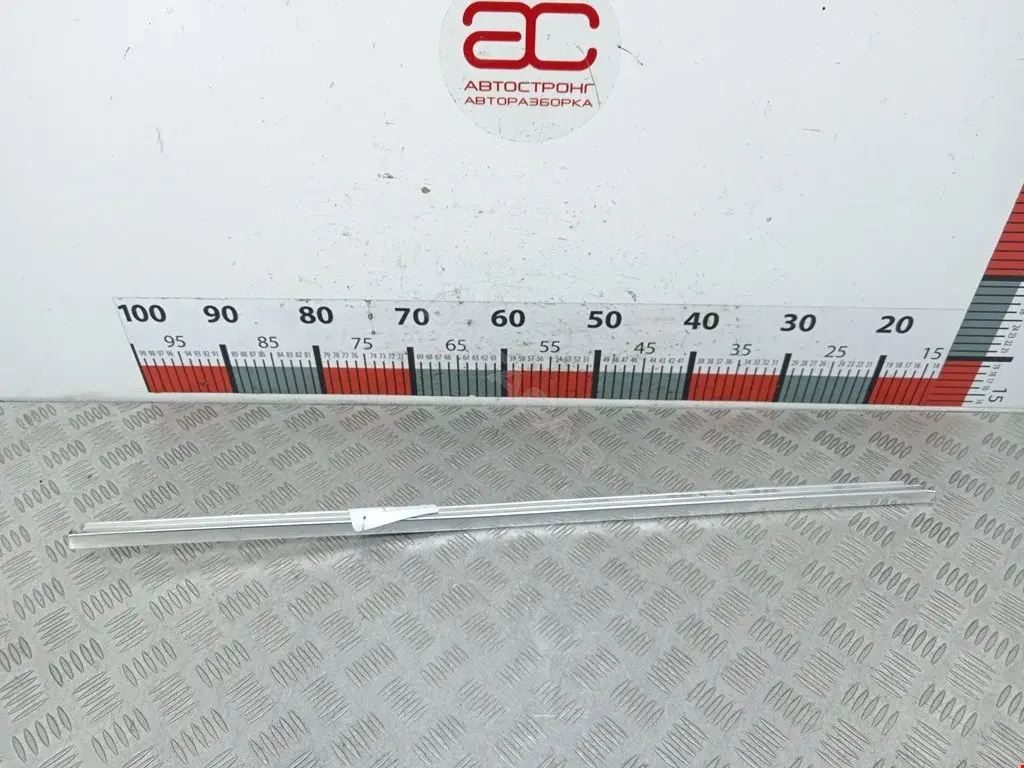 Молдинг двери 2274721