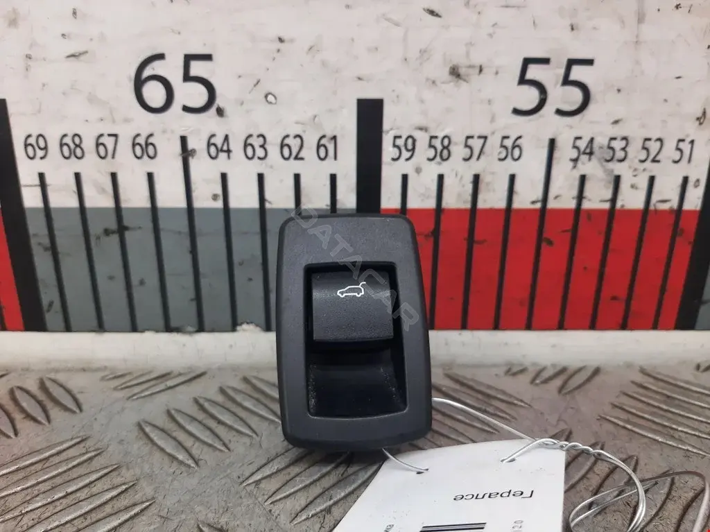 Кнопка крышки багажника 61319299447, 9299447