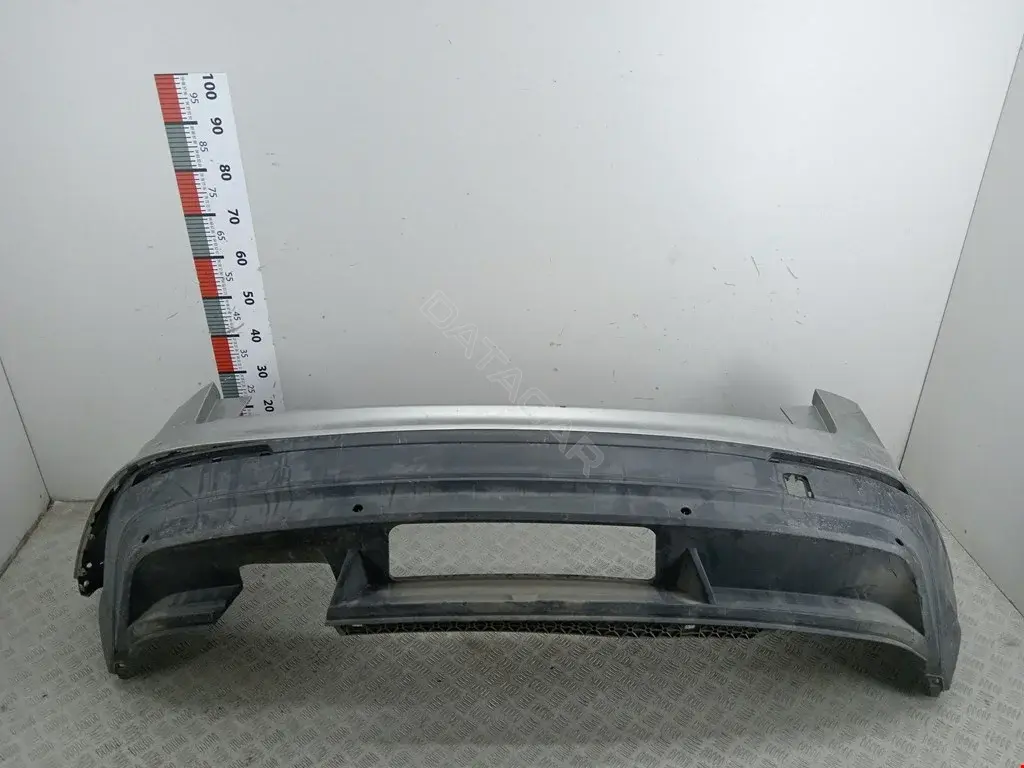 Задний бампер 5NR807421A