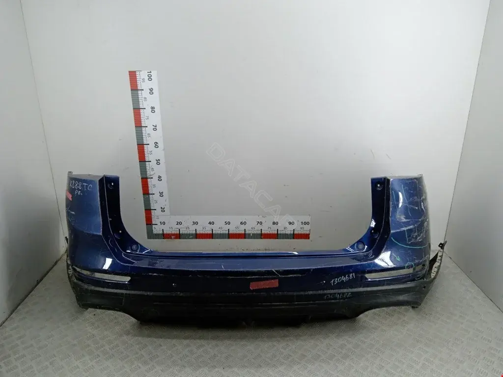 Задний бампер 602001192AA