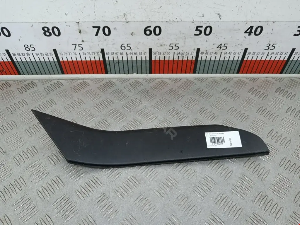 Обшивка крышки багажника 51497149639