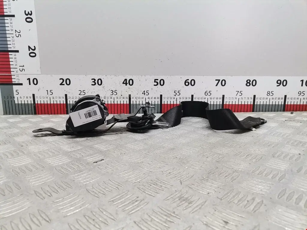 Ремень безопасности 606345501C, 72117161847