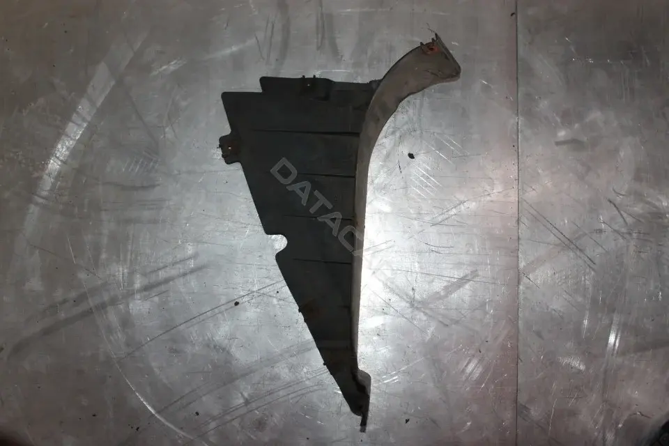 Подкрылок 8040101