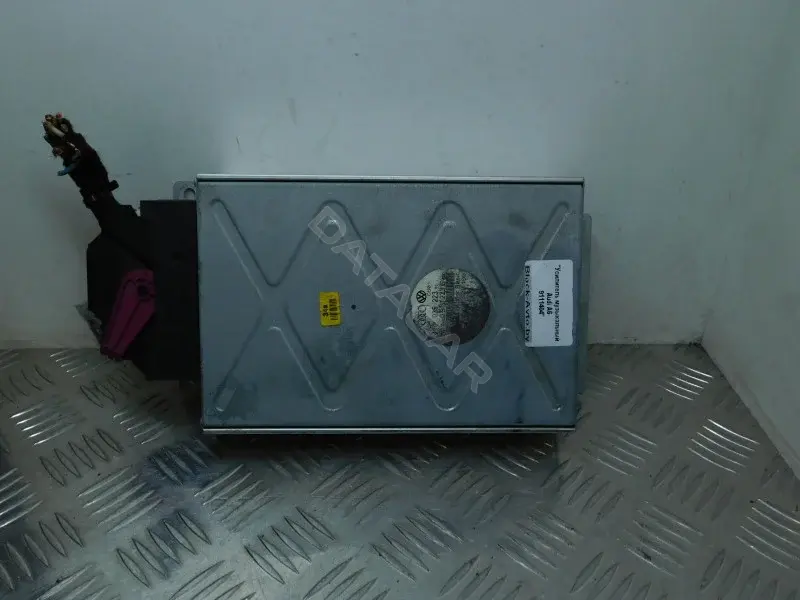 Усилитель музыкальный 4F0035223