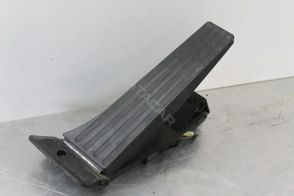 Педаль газа 6789998