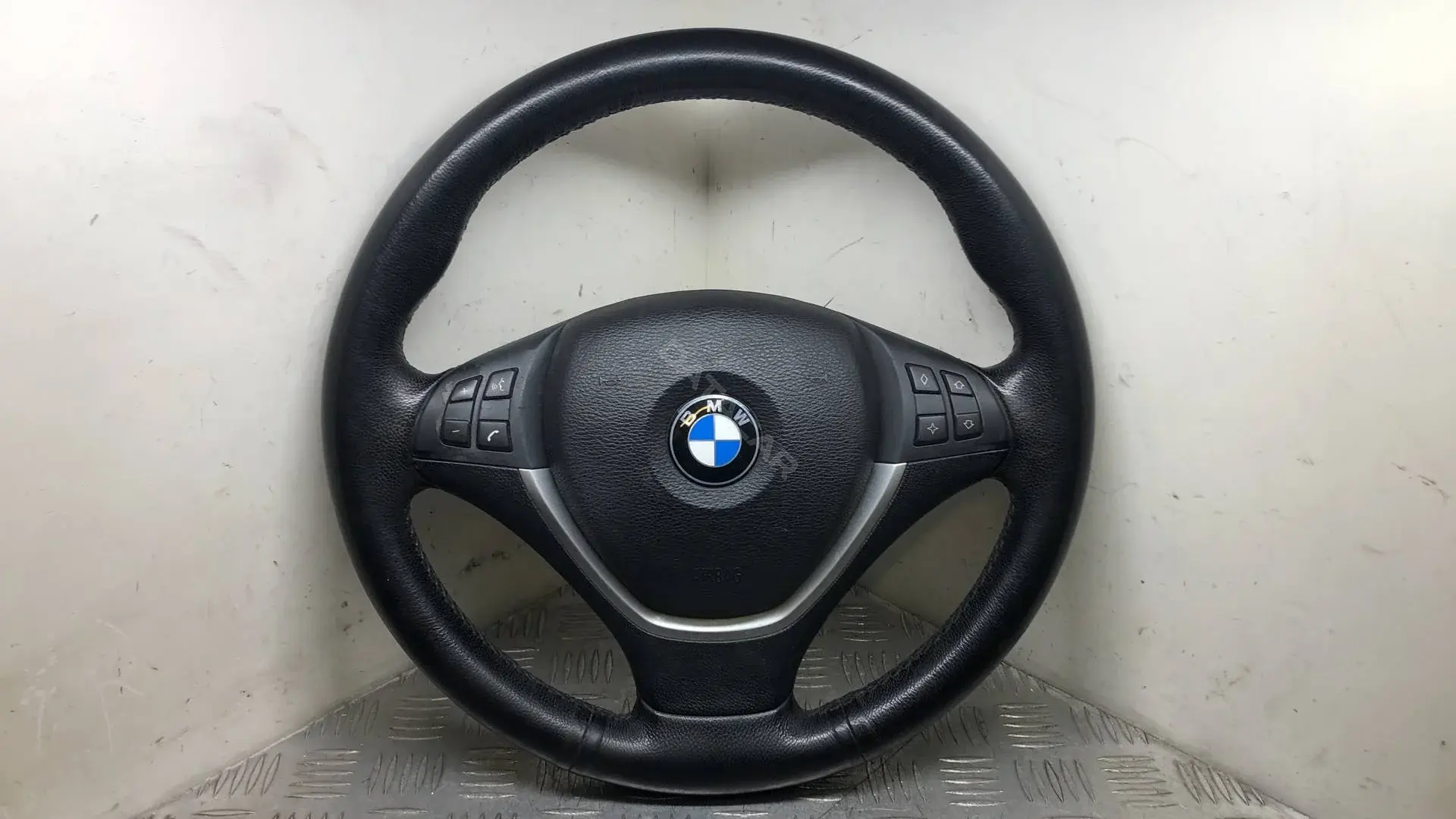 Руль 32306780544