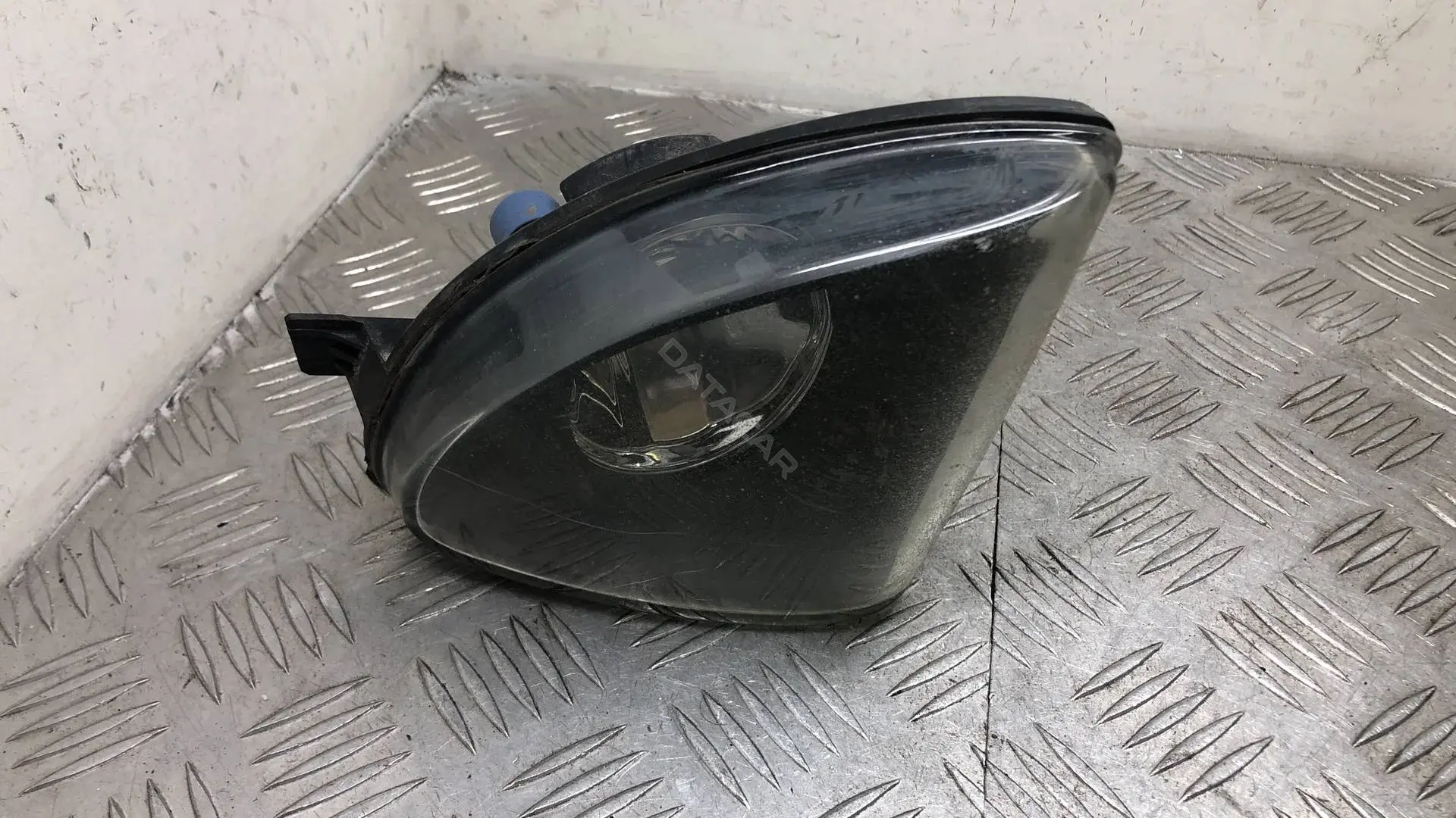 Противотуманные фары 63177216887, 8921139