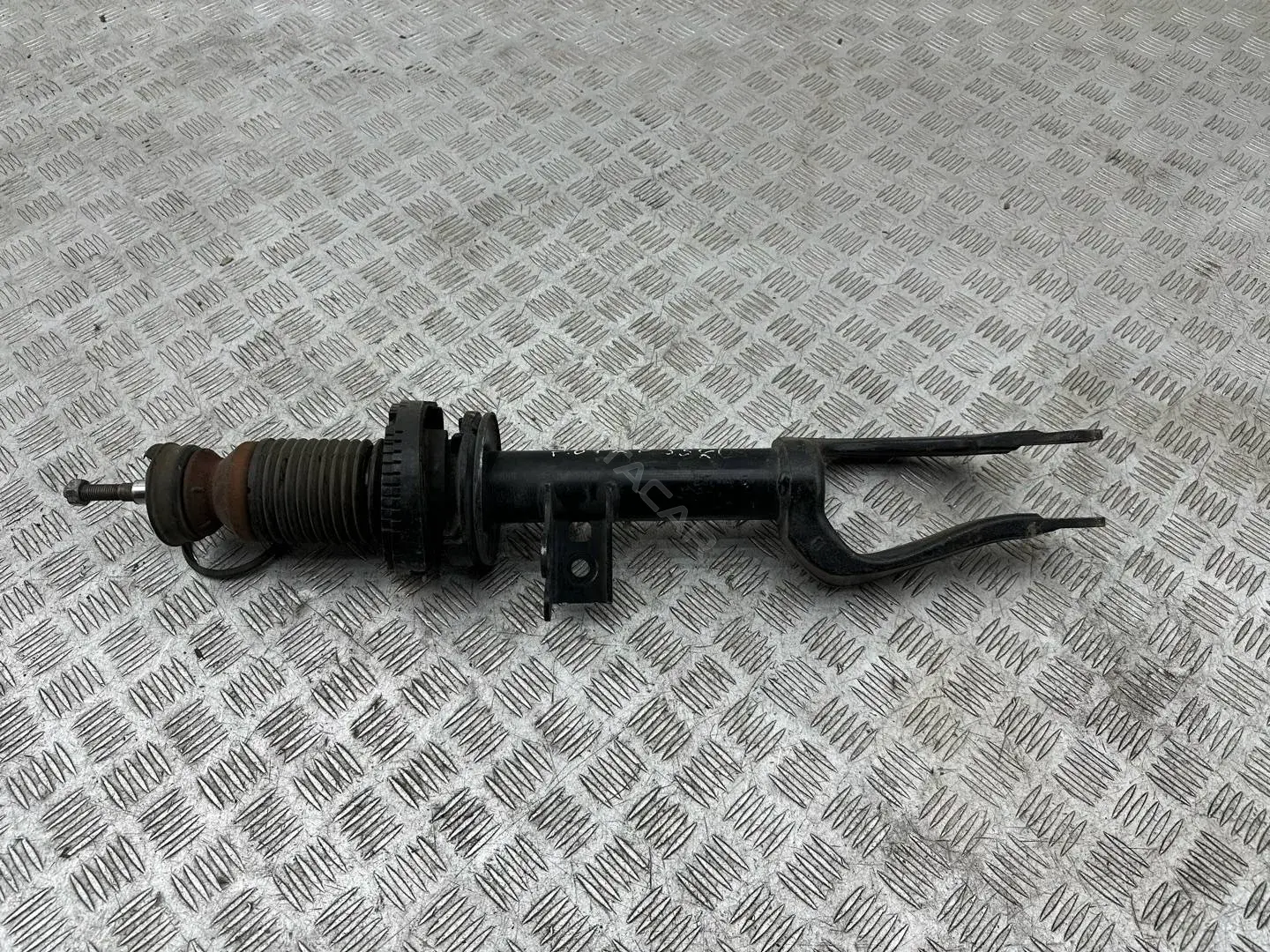 Амортизаторы 6789361