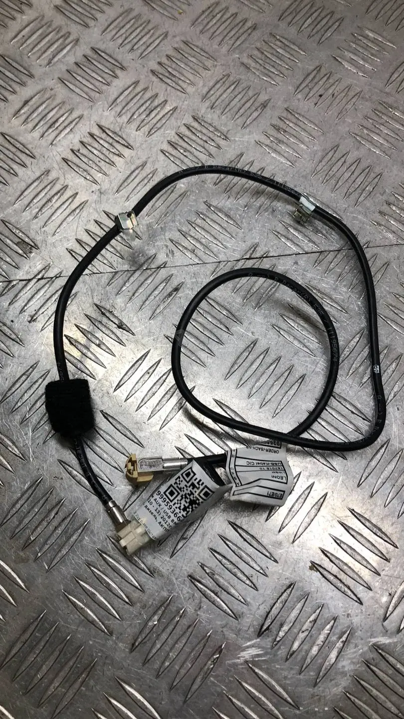 Разъем AUX / USB 84109237656, 9237656