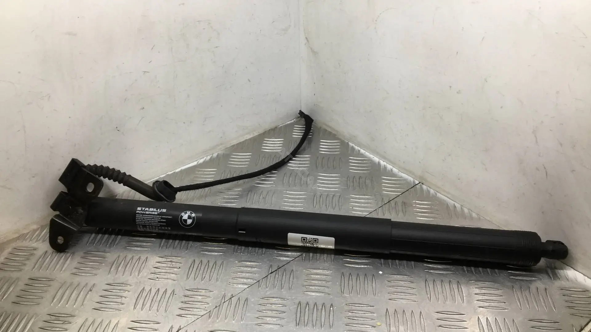 Амортизатор крышки багажника, капота, заднего стекла 51247294469, 7294469, GS5026