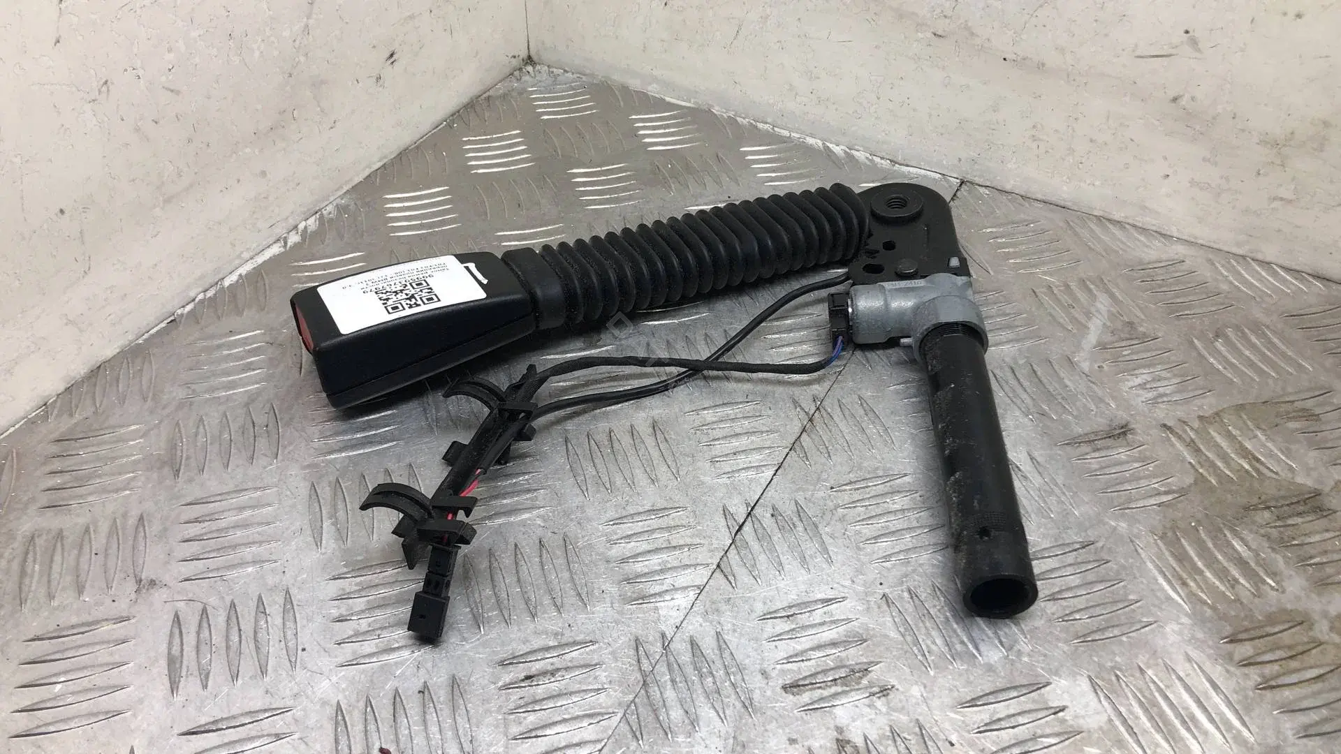 Замок ремня безопасности 72119115306, 9115306