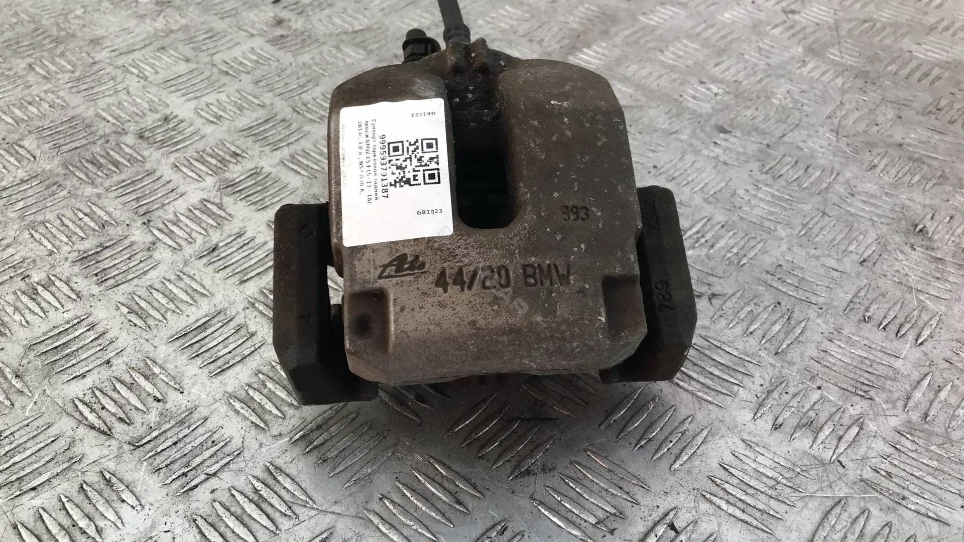 Суппорт тормозной 0986134495, 34216776787, 744256