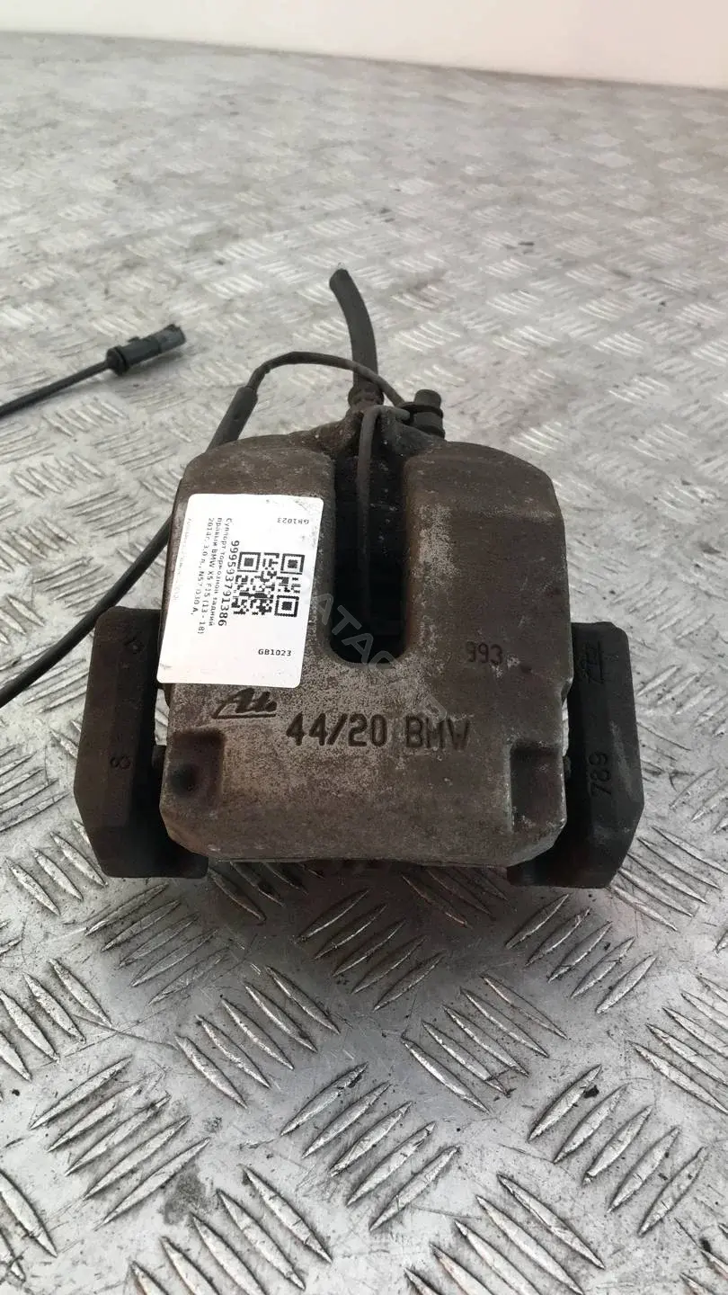 Суппорт тормозной 34216776788