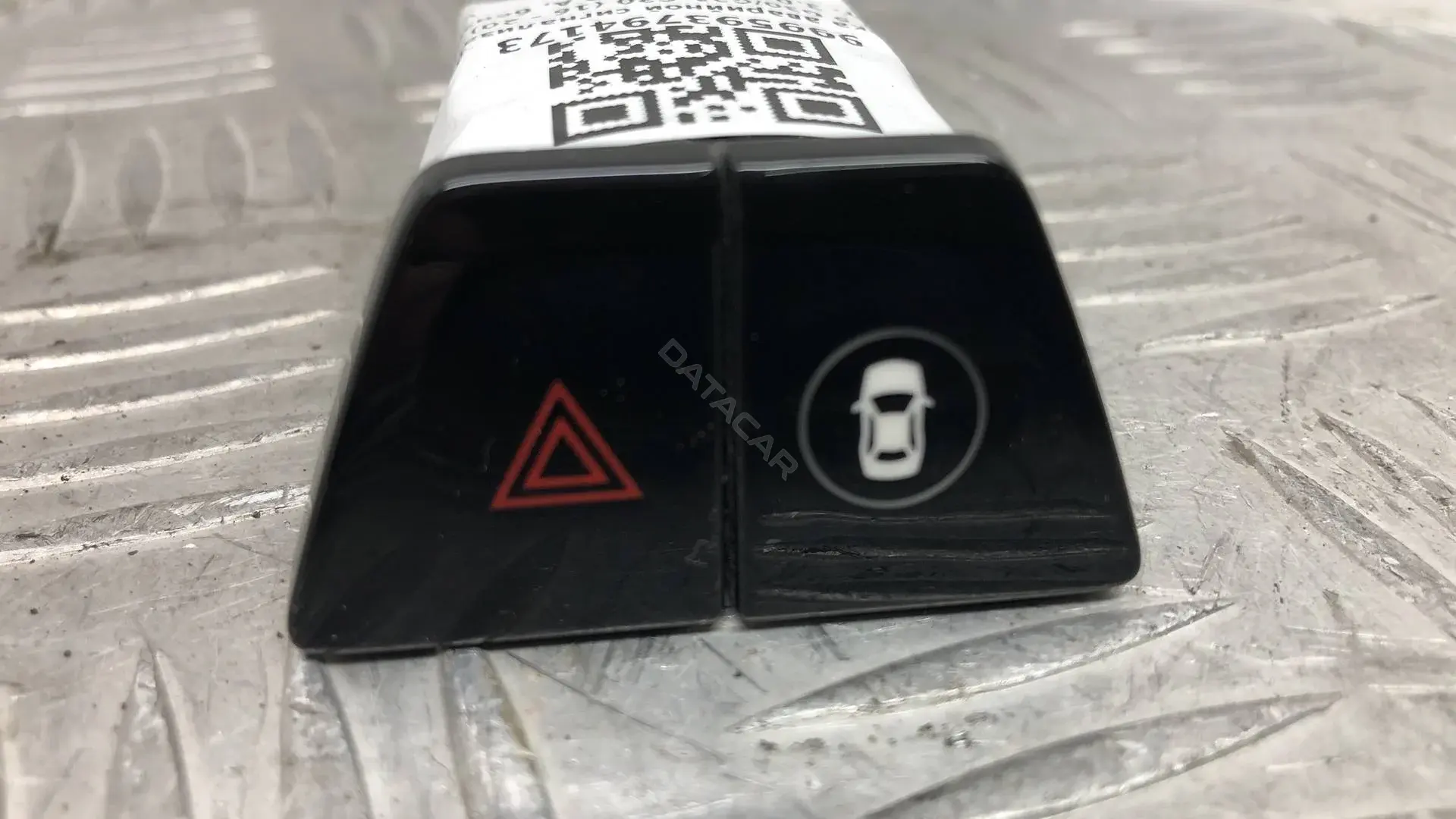 Кнопка аварийки 61316993047, 6993047