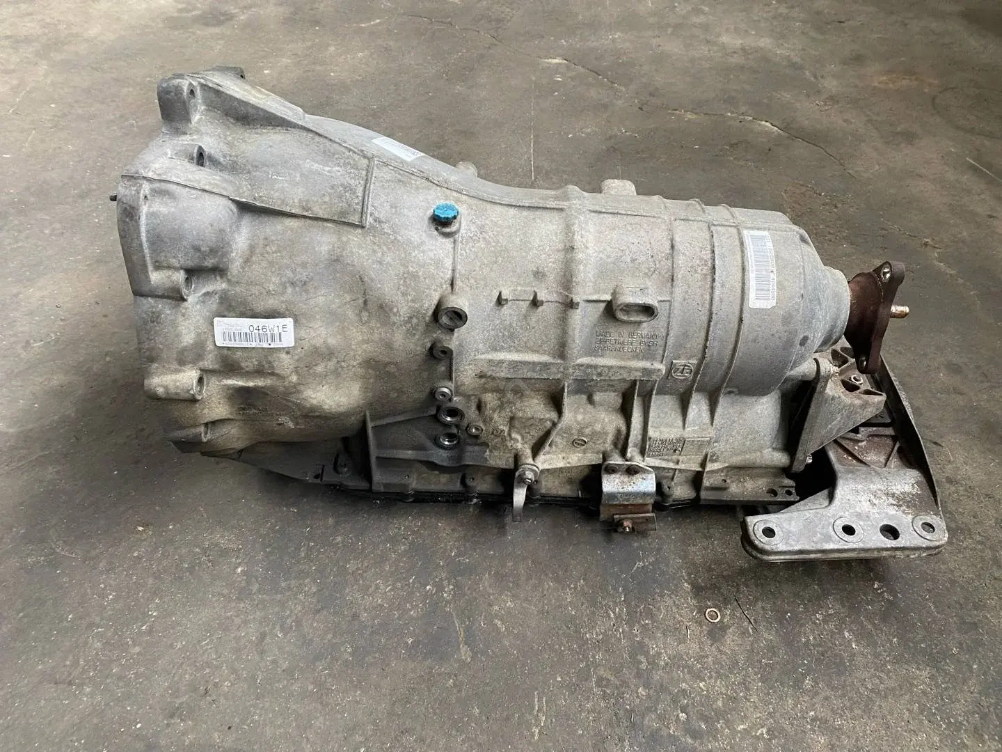 Автоматическая коробка передач (АКПП) 24007581581, 7581581