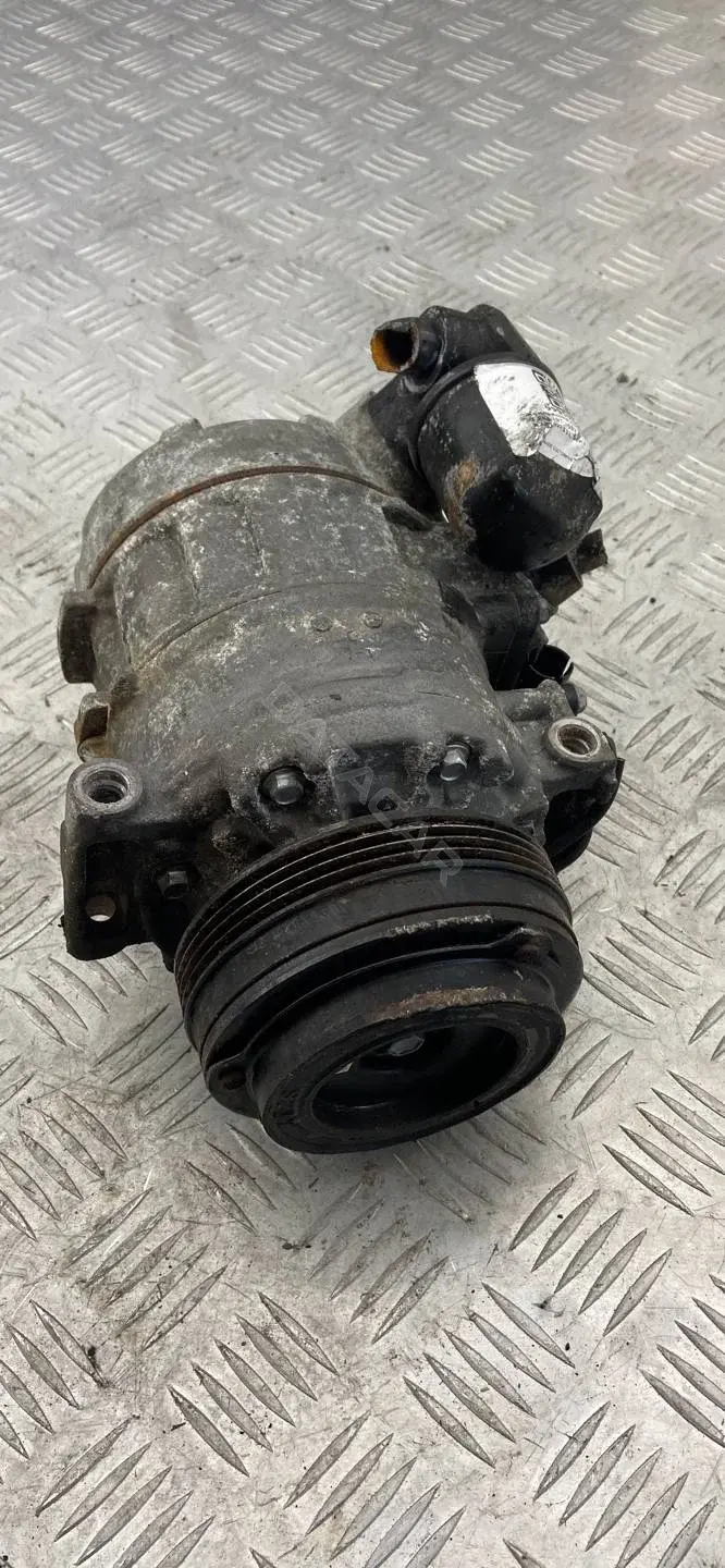 Компрессор кондиционера 64526916232, 6916232, 7SBU16C